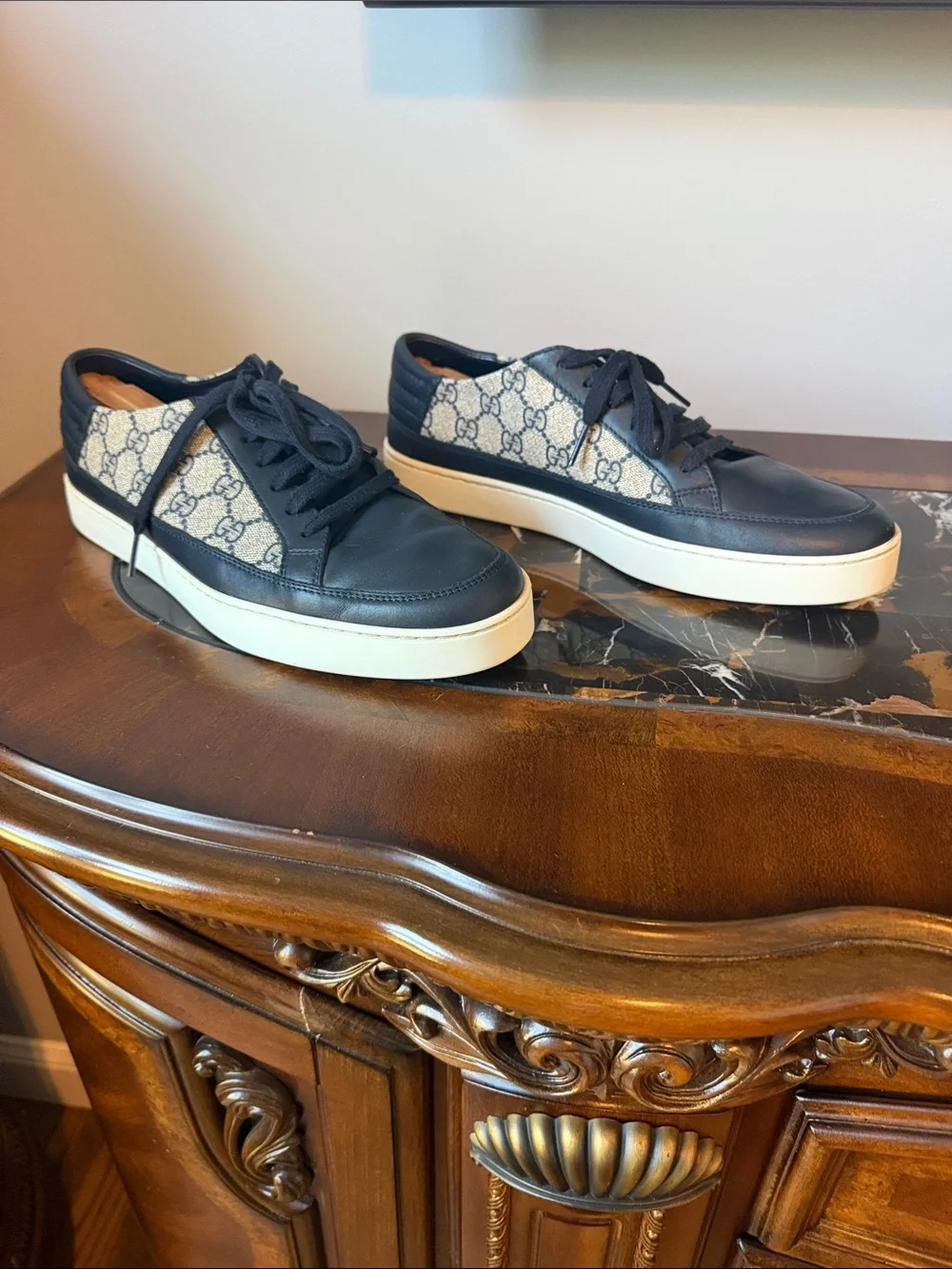 Gucci Men’s Beige GG Canvas & Black Leather Low-Top Sneakers